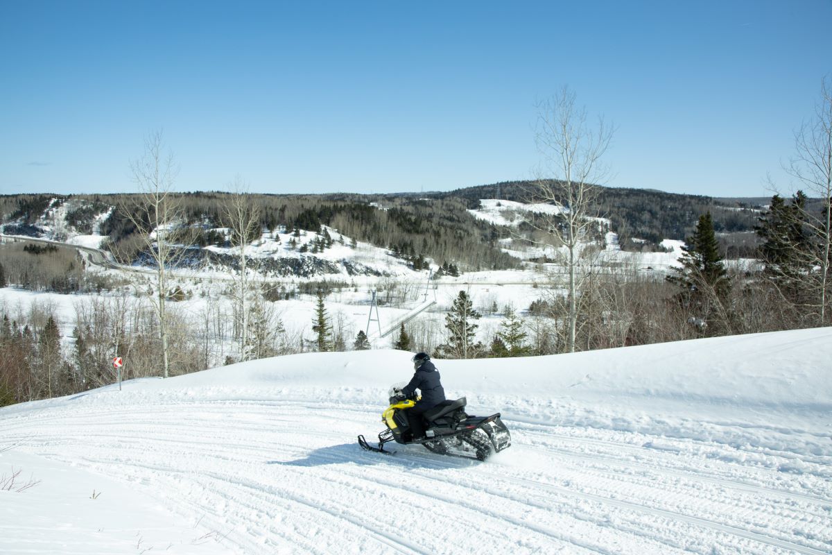 Motel en Gaspésie situé en bordure du sentier de motoneige Trans-QC 5